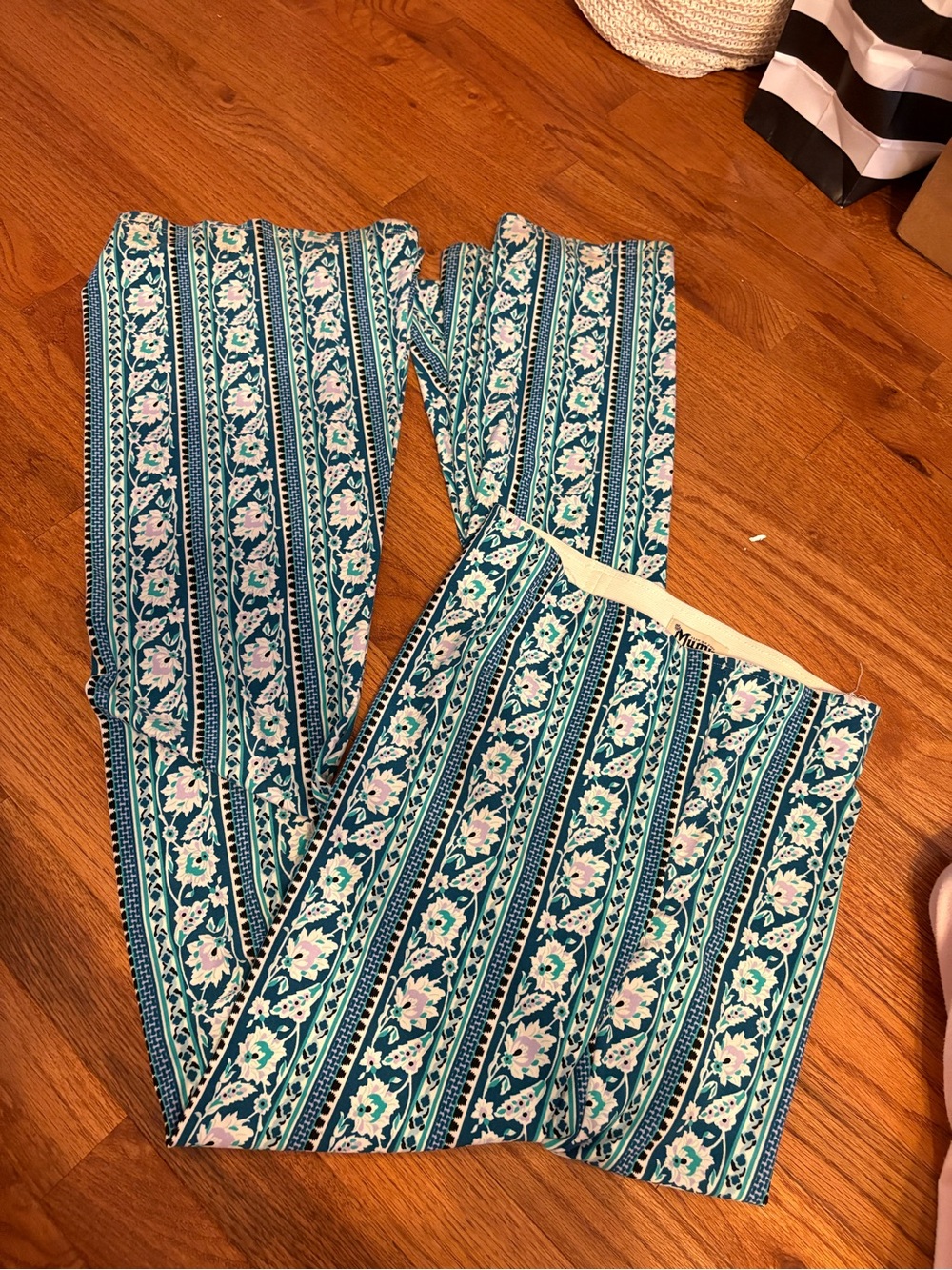 Show Me Your Mumu Teal and White Patterned pants